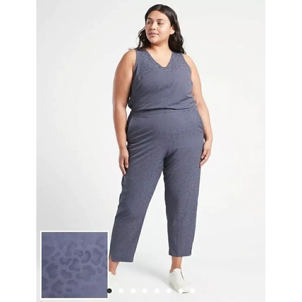 Athleta Brooklyn Textured Jumpsuit Leopard Size 22 Sleeveless Gray Violet